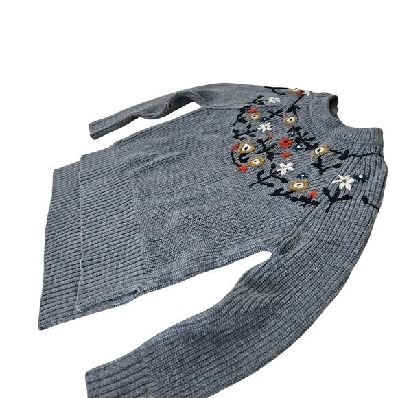 Zara Handmade Knit Floral Embroidery Sweater Sz Medium Side Slits Cozy Ribbed - Picture 7 of 9